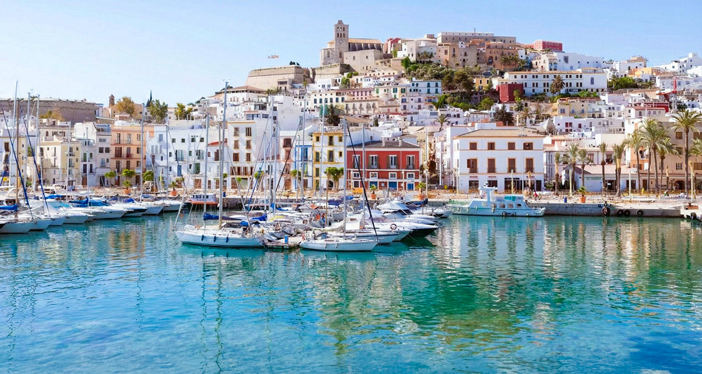 Marina Botafoch luxe jachthaven met appartementen